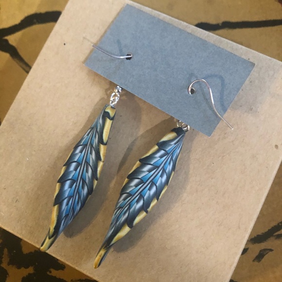 Jon Stuart Anderson Feather Earrings - Picture 6 of 8